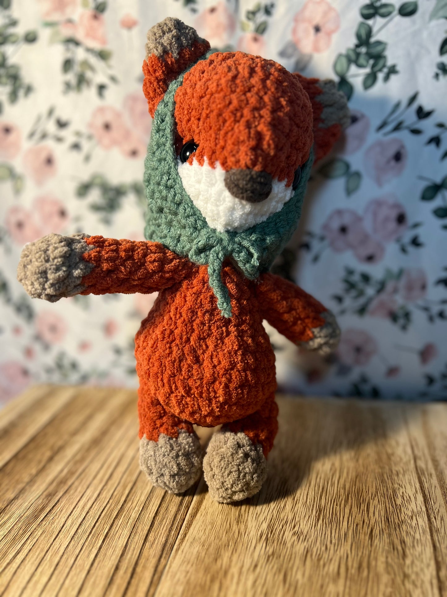 Crochet fox in a bonnet