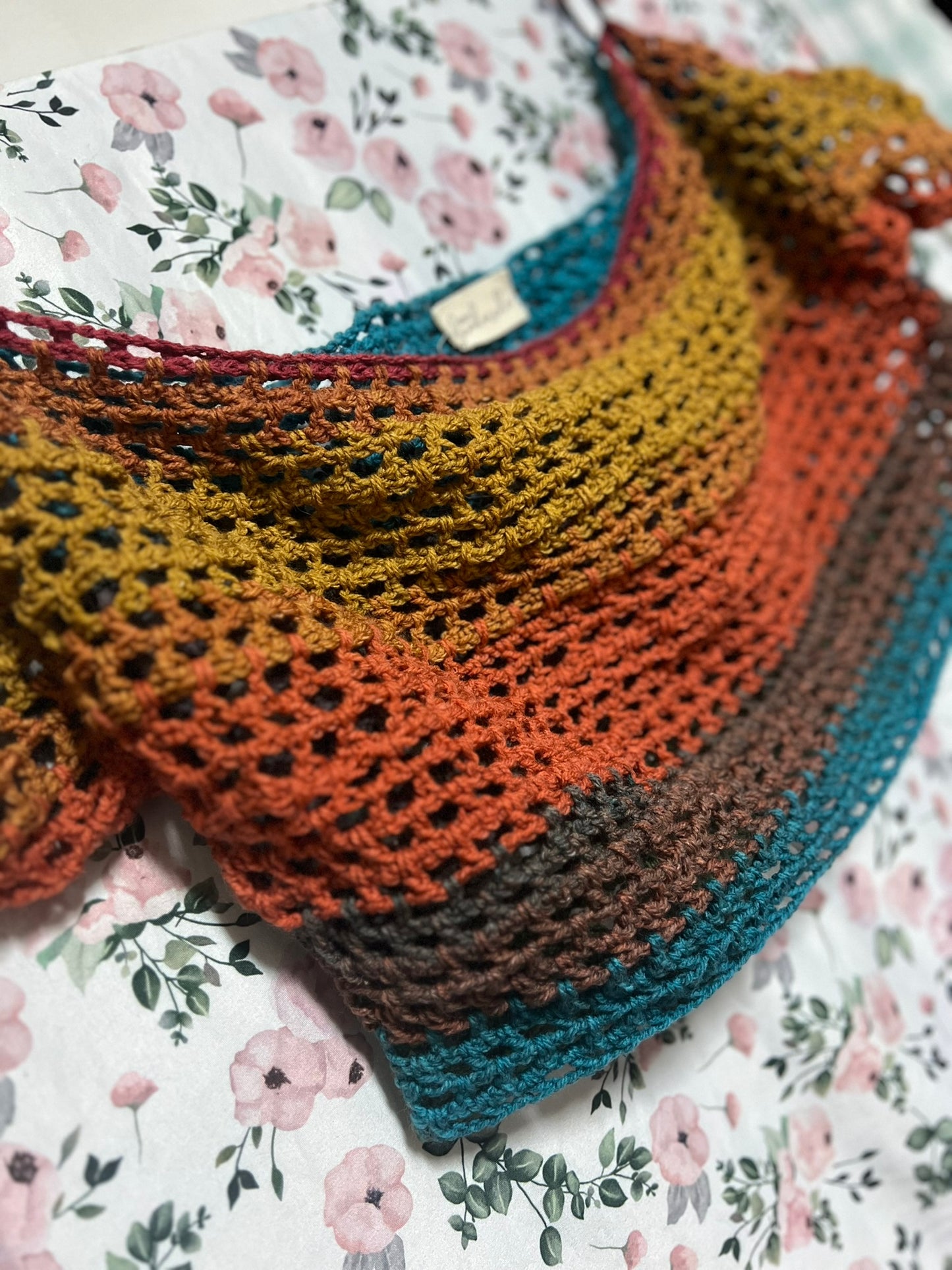 Multicolor crop top