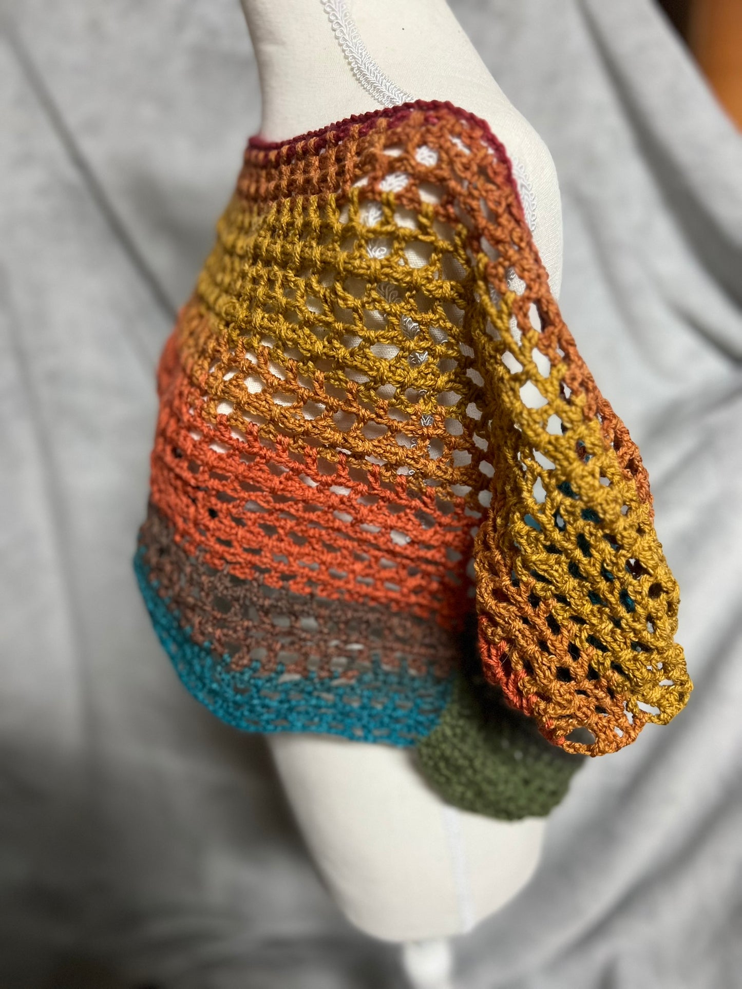 Multicolor crop top